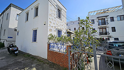 Kumbahçe Satılık Tarihi Taş Ev | 100 Yıllık, Avlulu, Sarnıçlı