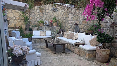 Yalıkavak Marina Yakınında Kapanmaz Deniz Manzaralı 4+2 Satılık Ev