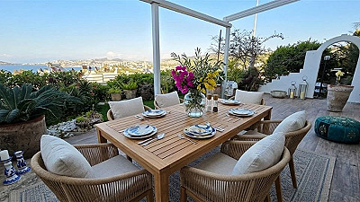 Yalıkavak Marina Yakınında Kapanmaz Deniz Manzaralı 4+2 Satılık Ev