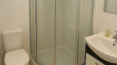 Ortakent Muskebi Denize 50 m Tadilatlı Satılık 2+1 Dubleks