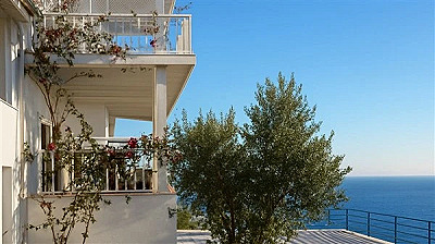 Yalıkavak Geriş Denize Sıfır Manzaralı Triplex Villa + Misafir Evi
